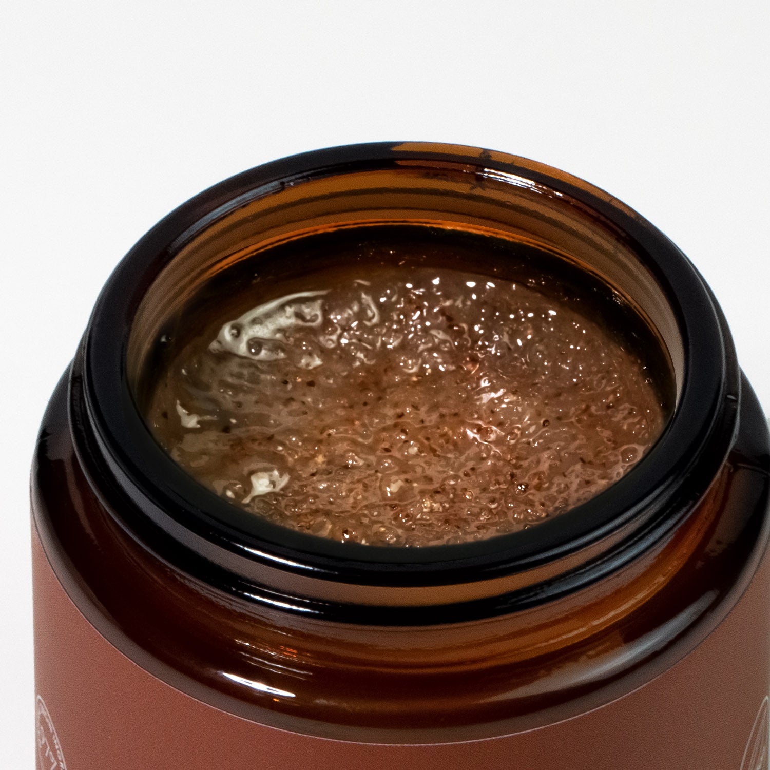 Vegan scrub σώματος με κόκκους από μαύρη ζάχαρη και πυρήνες βερίκοκου  EUPHORIA SPA CHOCOLATE SCRUB 100ml - Φόρμουλα βασισμένη σε 98.7% συστατικά φυσικής προέλευσης.